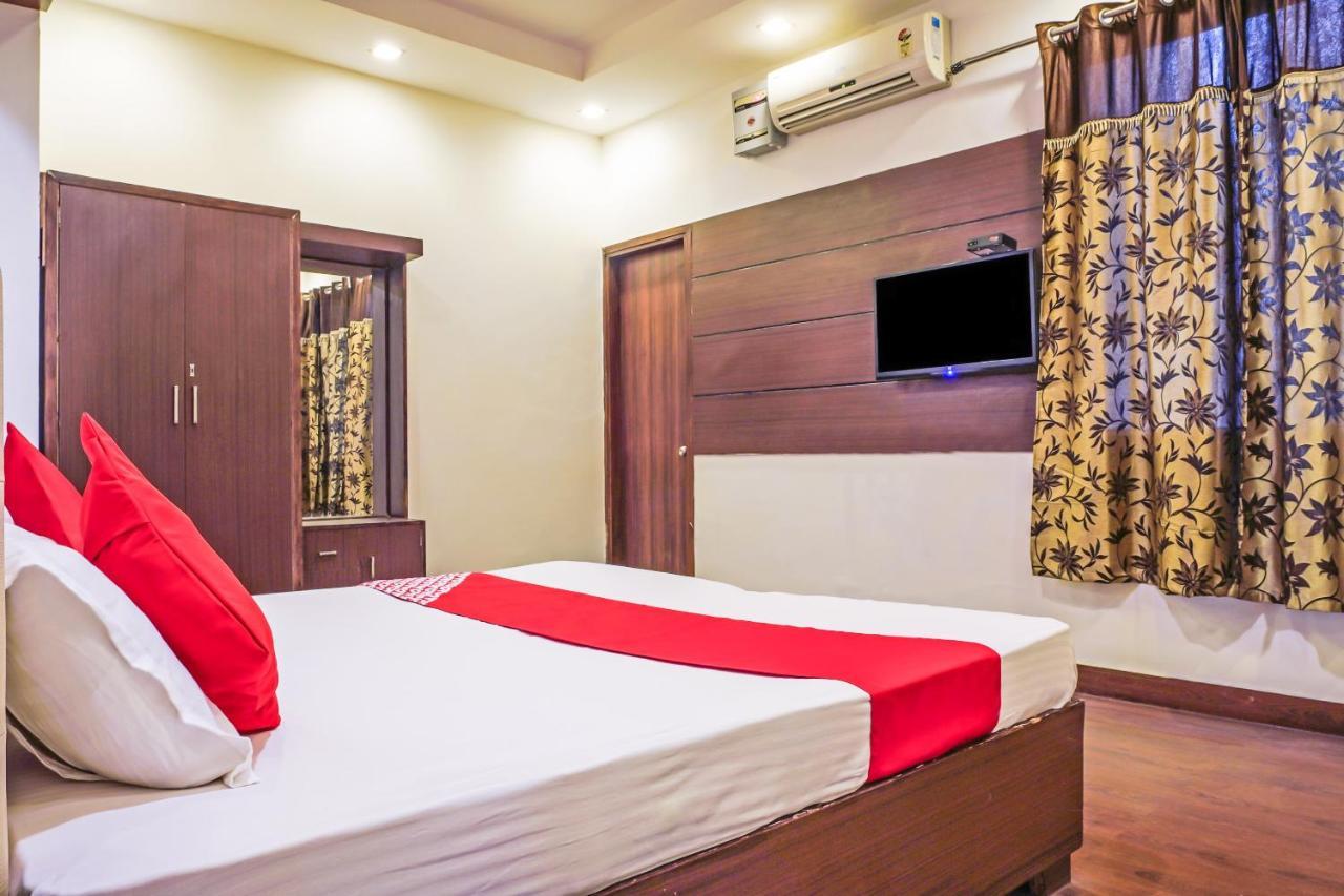 Oyo 18895 Hotel Kartikay Grand Hisār Esterno foto