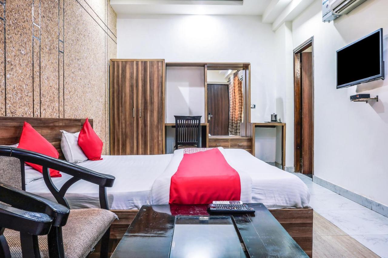 Oyo 18895 Hotel Kartikay Grand Hisār Esterno foto